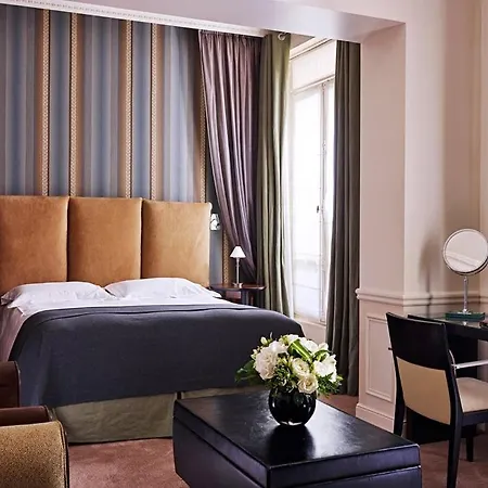 La Tremoille Hotel Parigi