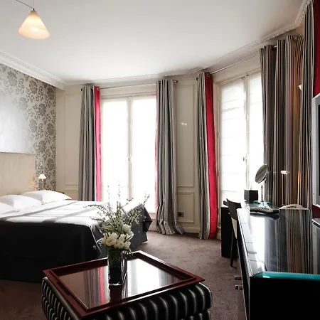 Hotel La Tremoille Parigi