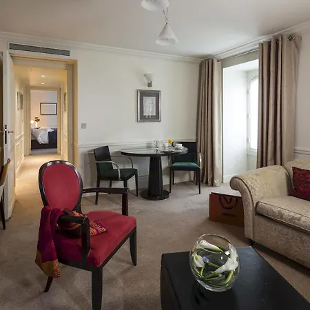 La Tremoille Hotel Parigi