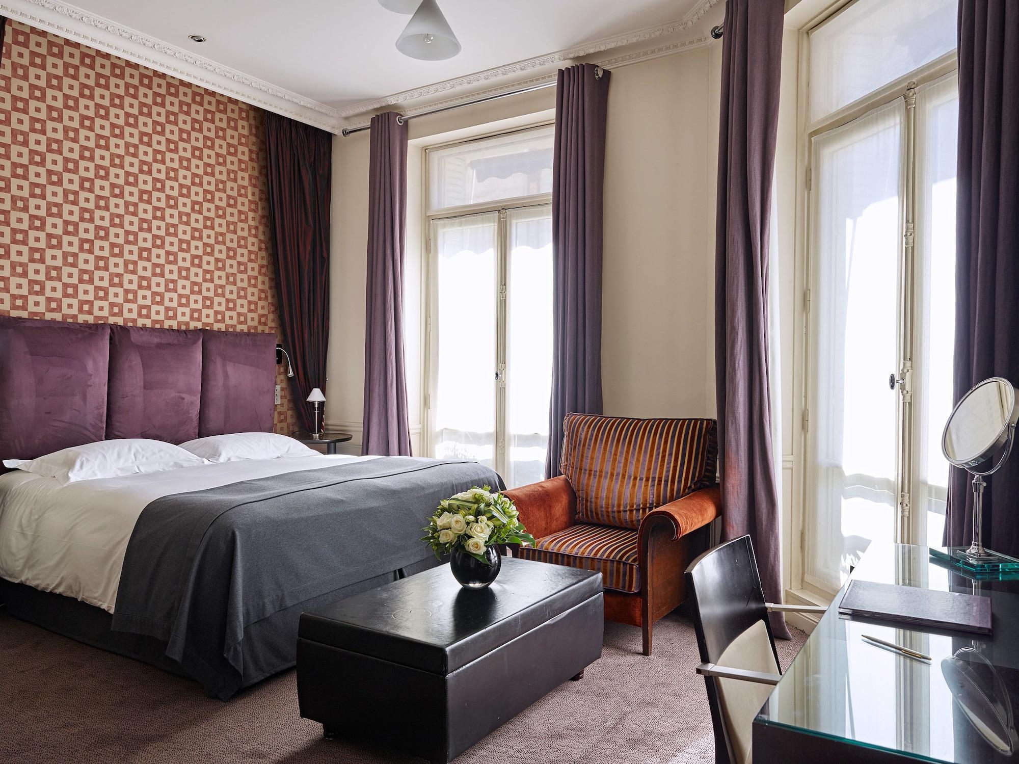 La Tremoille Hotel Parigi